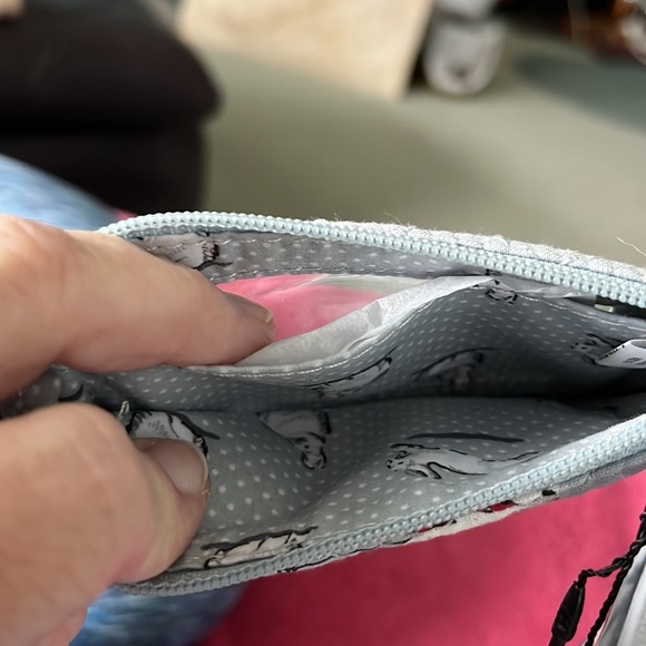 Vera Bradley  NWT   5x3  Zippered wallet  key ring   Lanyard  Quilted by/ Rd/ Bk - Picture 5 of 5